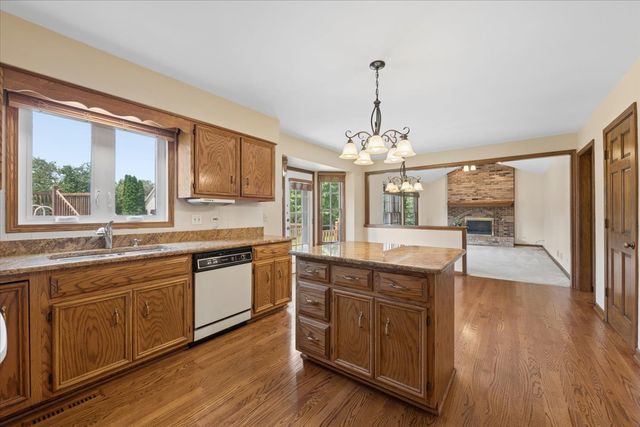 95 Winter Hill Circle, Montgomery, IL 60538