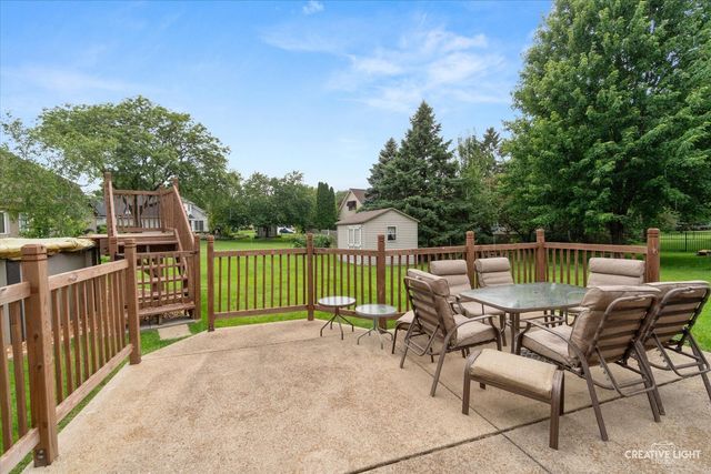 95 Winter Hill Circle, Montgomery, IL 60538