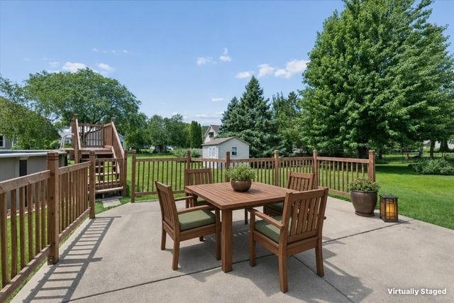 95 Winter Hill Circle, Montgomery, IL 60538