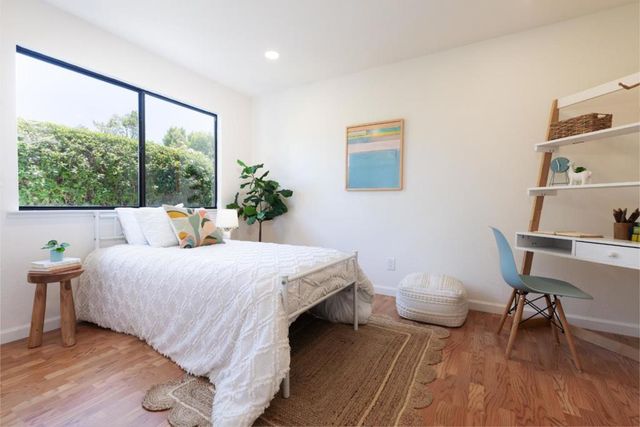 1100 Whitewater, Santa Cruz, CA 95062