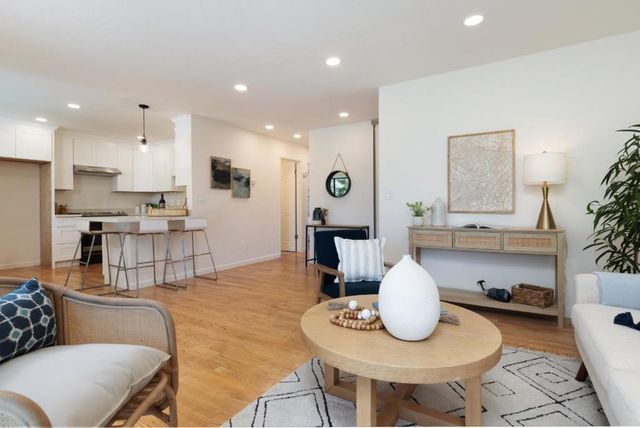 1100 Whitewater, Santa Cruz, CA 95062