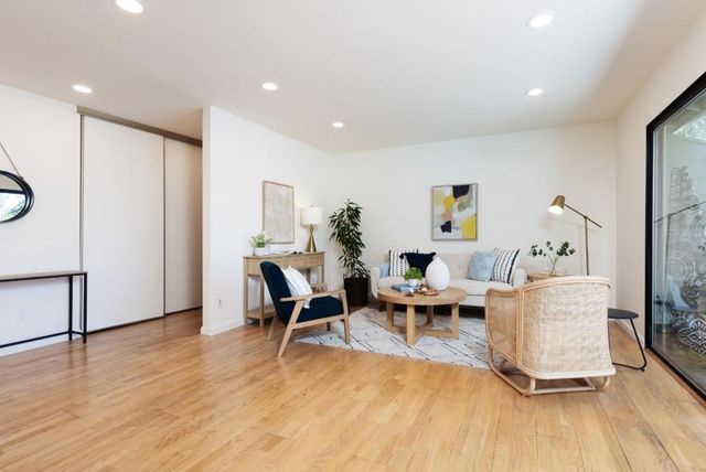 1100 Whitewater, Santa Cruz, CA 95062