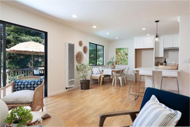 1100 Whitewater, Santa Cruz, CA 95062