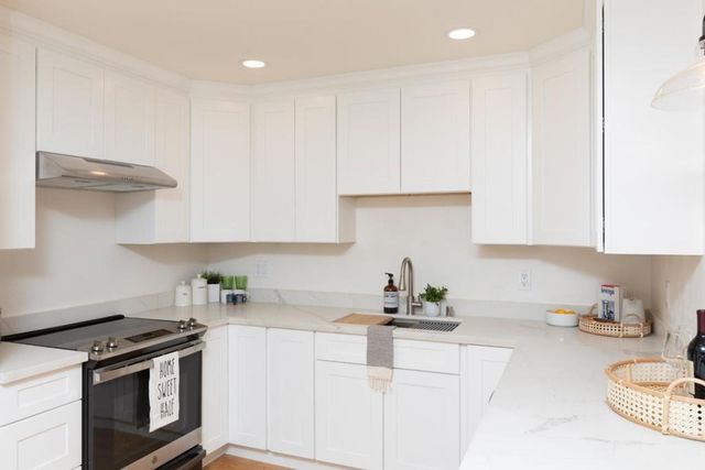 1100 Whitewater, Santa Cruz, CA 95062