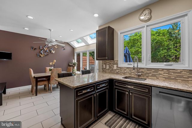 9 HURDLEFORD CT, Baltimore, MD 21209