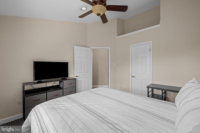 9 HURDLEFORD CT, Baltimore, MD 21209