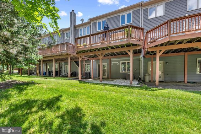 9 HURDLEFORD CT, Baltimore, MD 21209