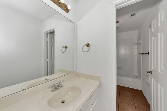 9872 Bradford Grove Drive, Frisco, TX 75035