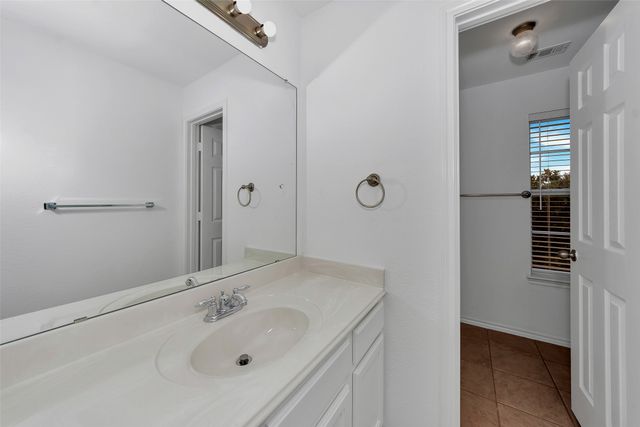 9872 Bradford Grove Drive, Frisco, TX 75035