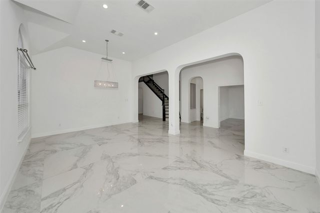 9872 Bradford Grove Drive, Frisco, TX 75035
