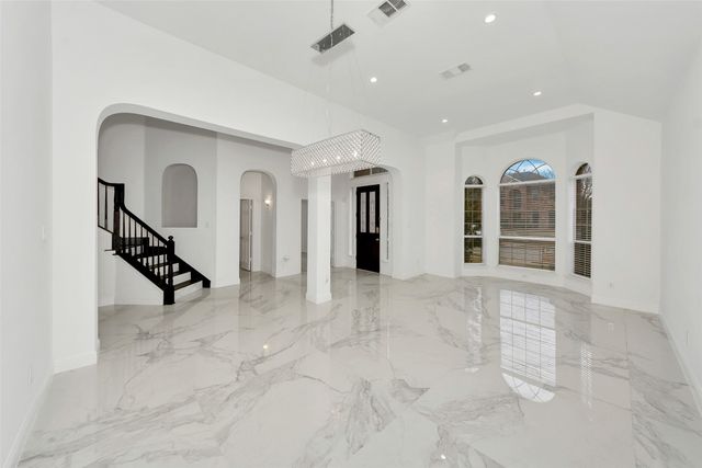 9872 Bradford Grove Drive, Frisco, TX 75035