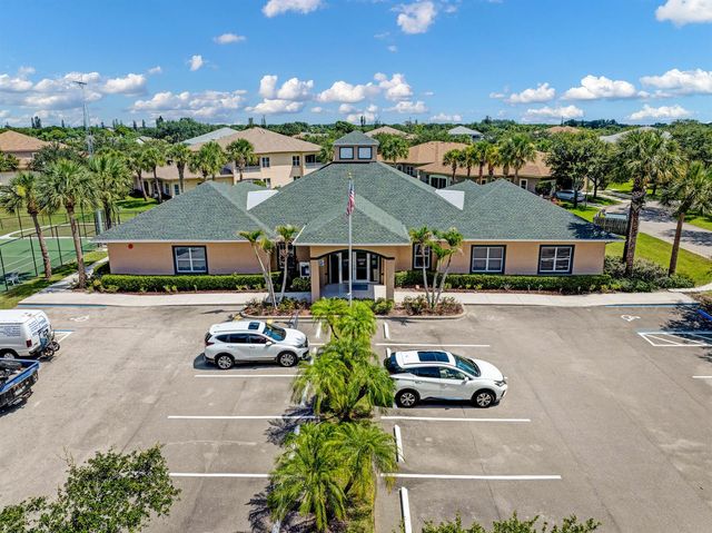 1863 Sandhill Crane Drive B2, Fort Pierce, FL 34982