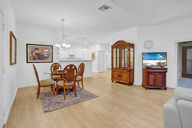 1863 Sandhill Crane Drive B2, Fort Pierce, FL 34982