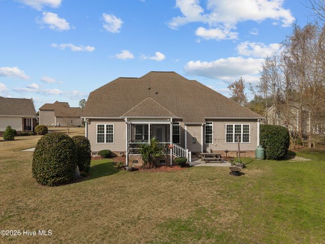 2556 Lance Drive, Greenville, NC 27858