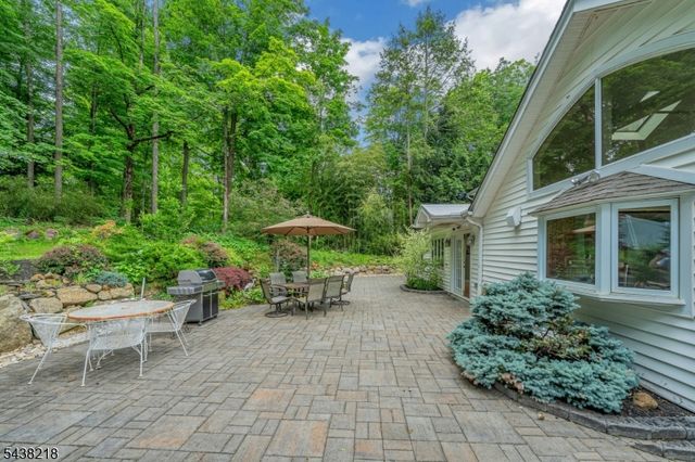 72 Mountain Ave, Warren Twp., NJ 07059