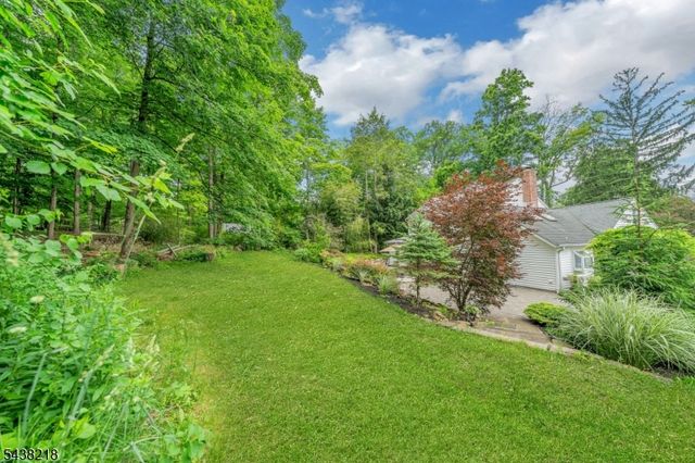 72 Mountain Ave, Warren Twp., NJ 07059