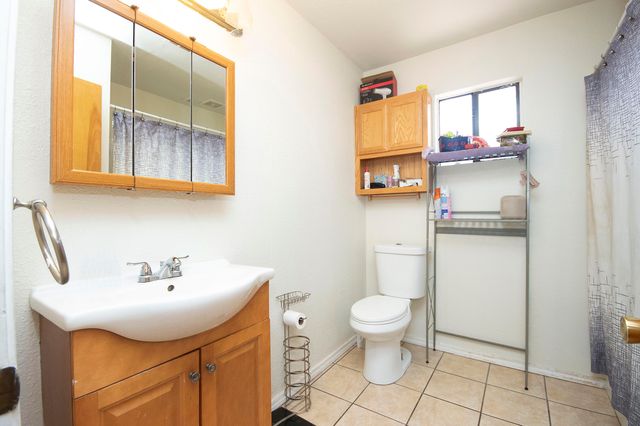 5911 Lucca Avenue SW, Albuquerque, NM 87121
