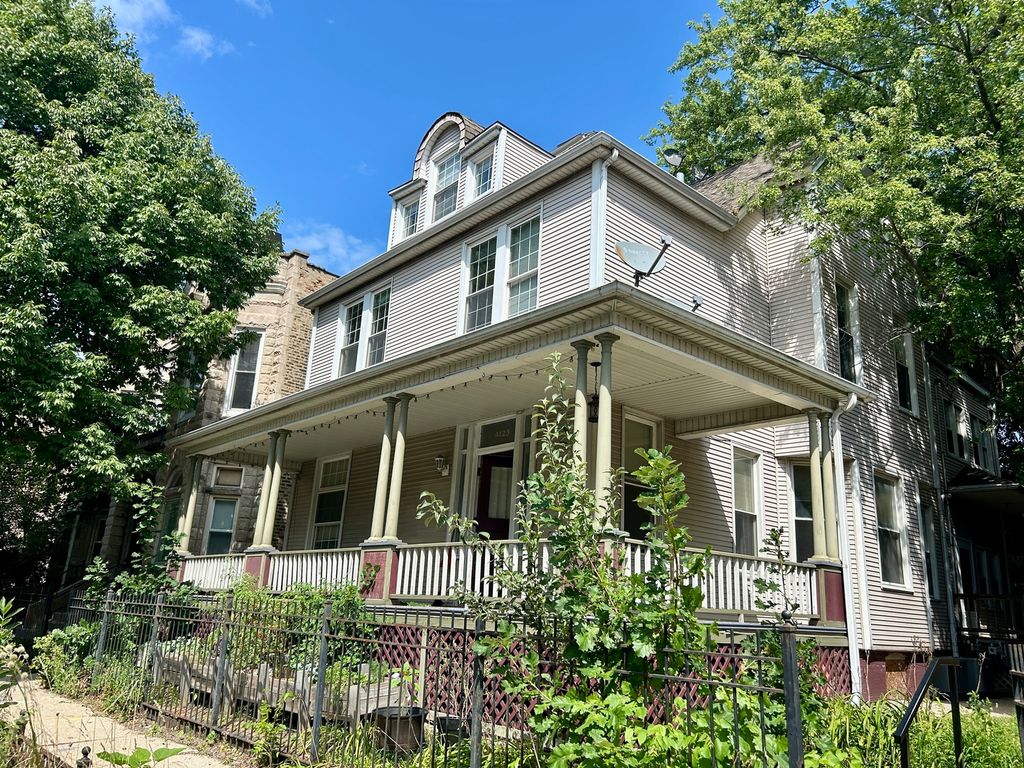 4123 N Ashland Avenue 1F, Chicago, IL 60613