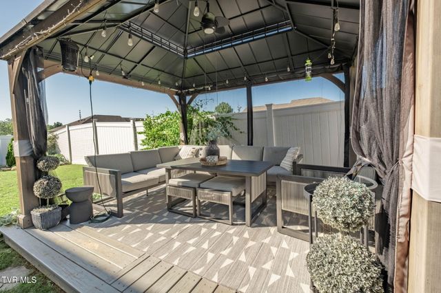 464 Brinkleys Way, Johnson City, TN 37615