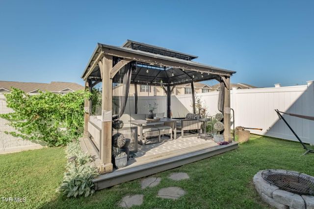 464 Brinkleys Way, Johnson City, TN 37615