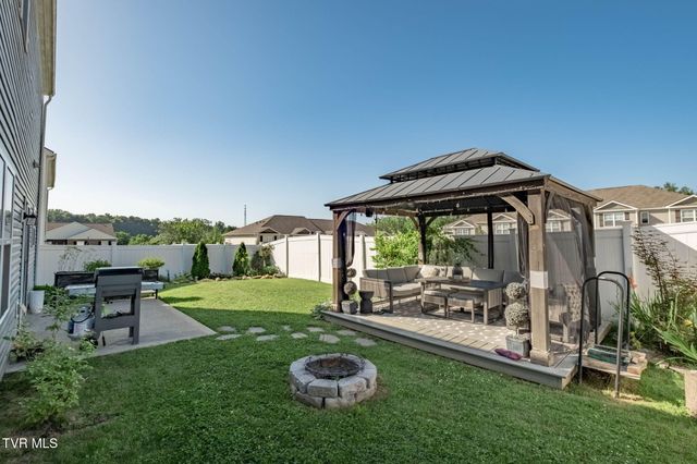 464 Brinkleys Way, Johnson City, TN 37615