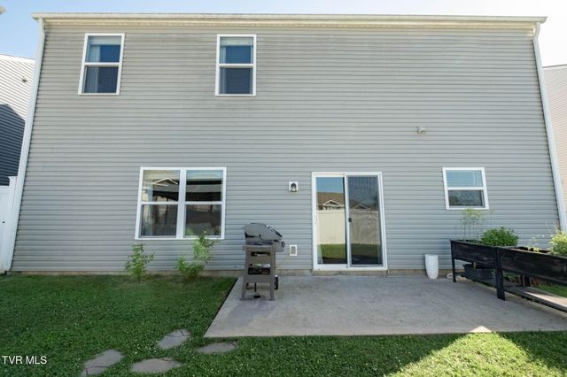 464 Brinkleys Way, Johnson City, TN 37615