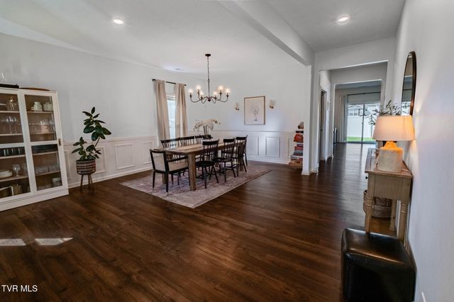464 Brinkleys Way, Johnson City, TN 37615