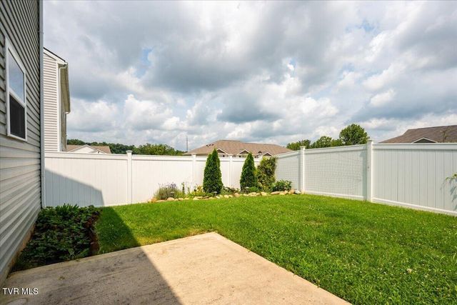 464 Brinkleys Way, Johnson City, TN 37615