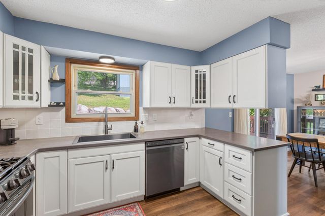 15350 Dunbar Avenue, Apple Valley, MN 55124