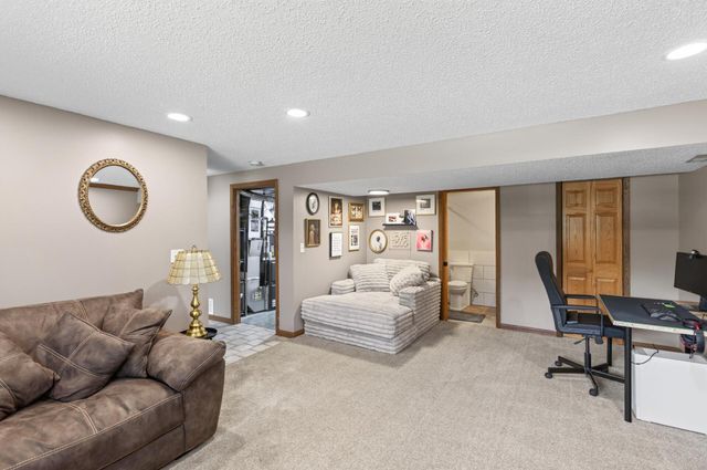 15350 Dunbar Avenue, Apple Valley, MN 55124