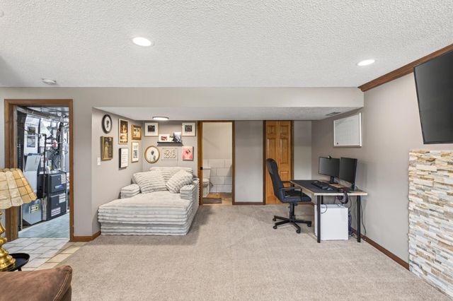 15350 Dunbar Avenue, Apple Valley, MN 55124