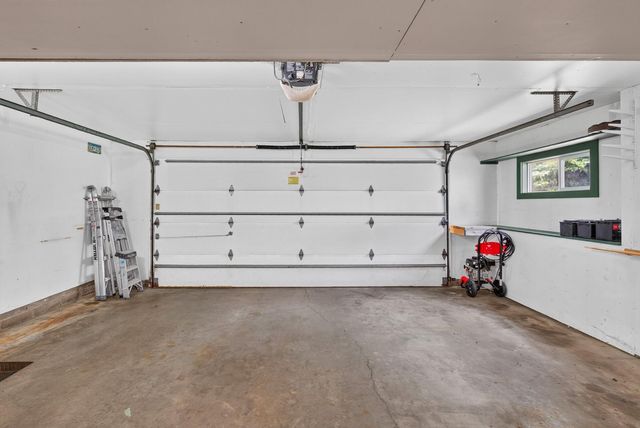 15350 Dunbar Avenue, Apple Valley, MN 55124