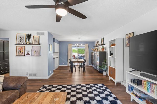 15350 Dunbar Avenue, Apple Valley, MN 55124