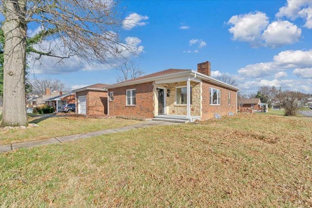 N 202 Bruffey ST, Salem, VA 24153