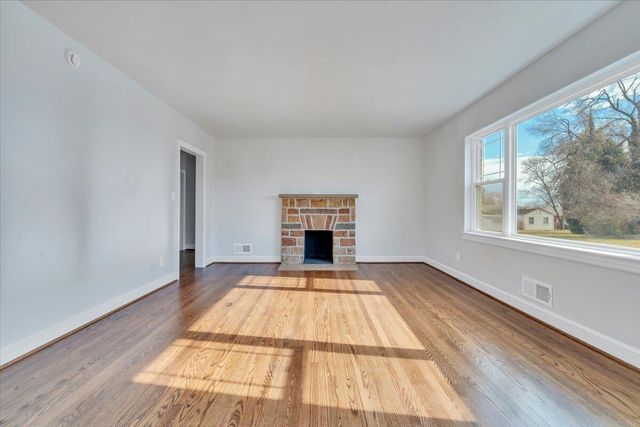 N 202 Bruffey ST, Salem, VA 24153