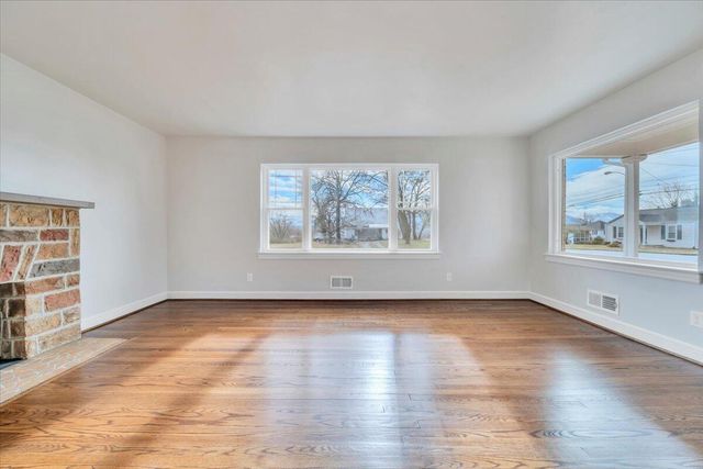 N 202 Bruffey ST, Salem, VA 24153