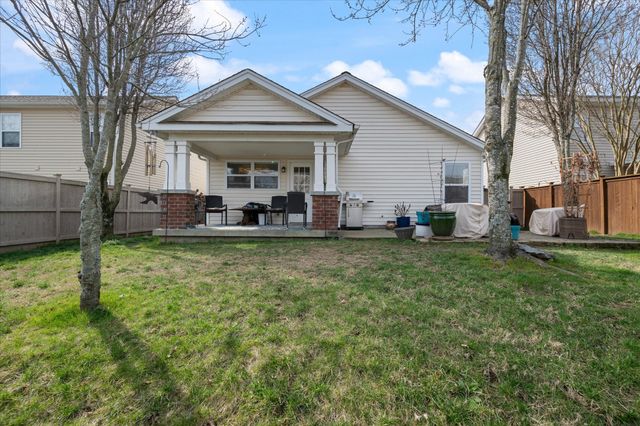 2134 Erin Ln, Mount Juliet, TN 37122