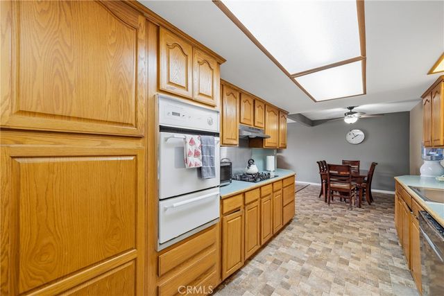 147 Myrtlewood, Calimesa, CA 92320