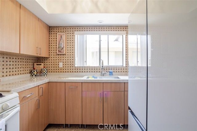 331 N Isabel Street 4, Glendale, CA 91206