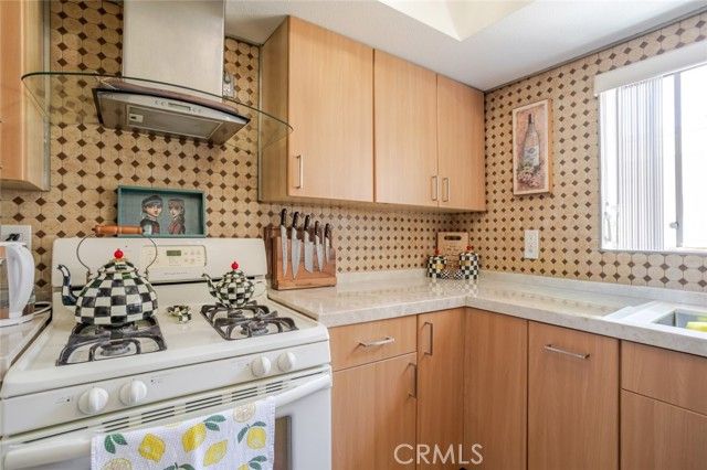 331 N Isabel Street 4, Glendale, CA 91206