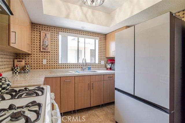 331 N Isabel Street 4, Glendale, CA 91206