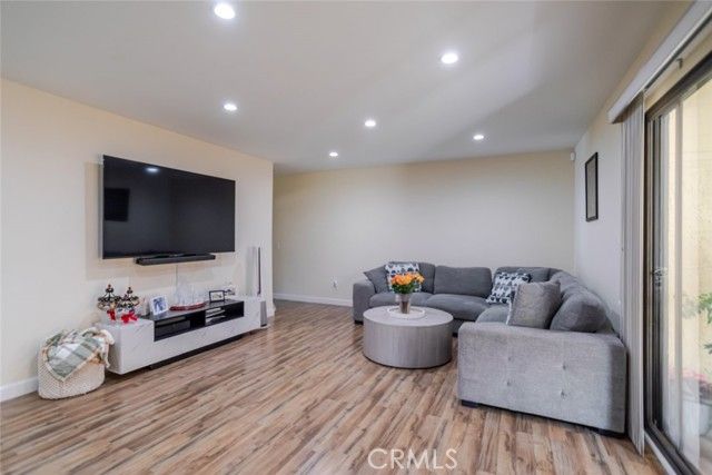 331 N Isabel Street 4, Glendale, CA 91206