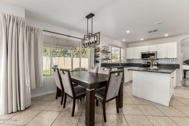 1466 E BRUCE Avenue, Gilbert, AZ 85234