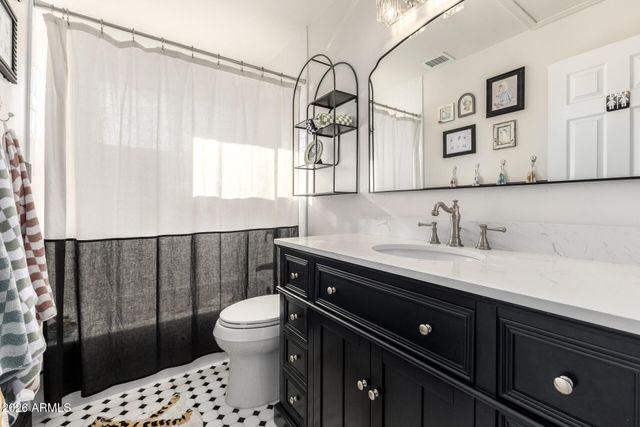 1466 E BRUCE Avenue, Gilbert, AZ 85234