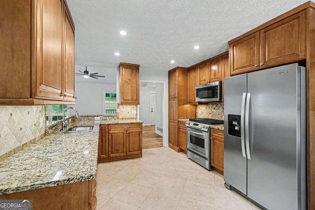 1037 Atherton Lane, Woodstock, GA 30189