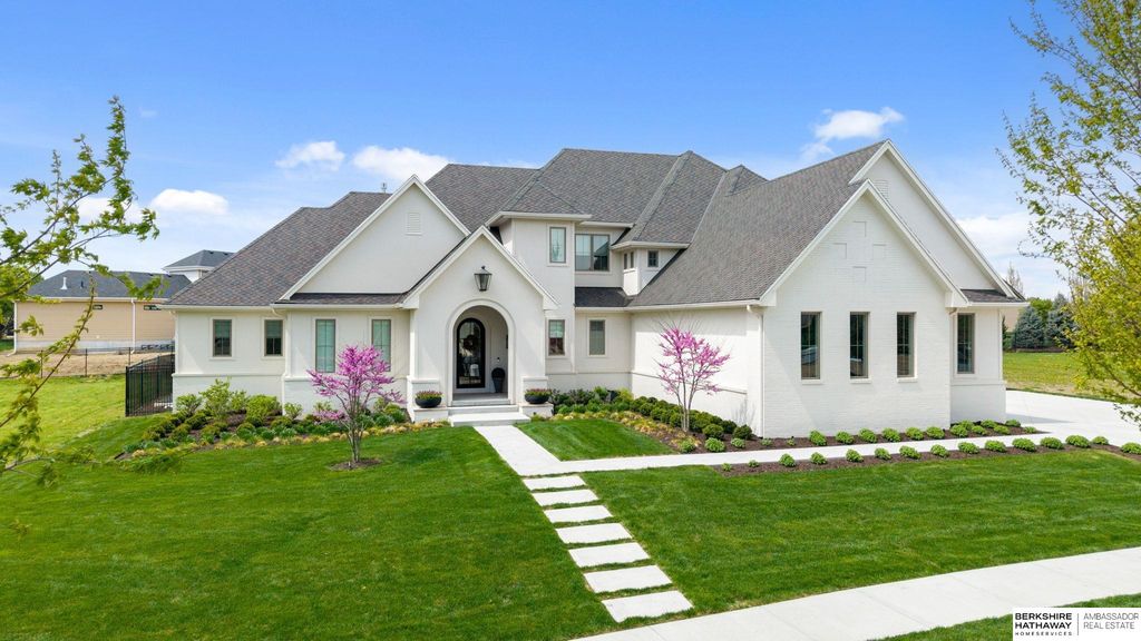 1504 S 127th Street, Omaha, NE 68144