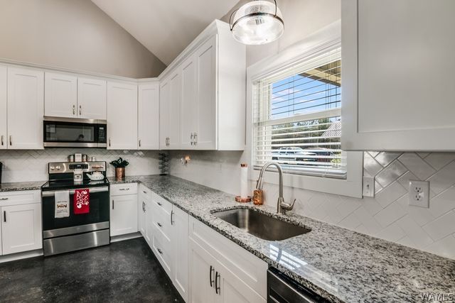 12625 Northside Rd, Northport, AL 35475