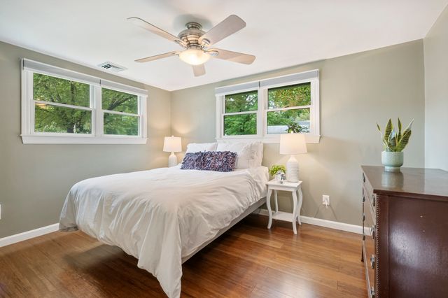 12 Kennedy Rd, Bellingham, MA 02019