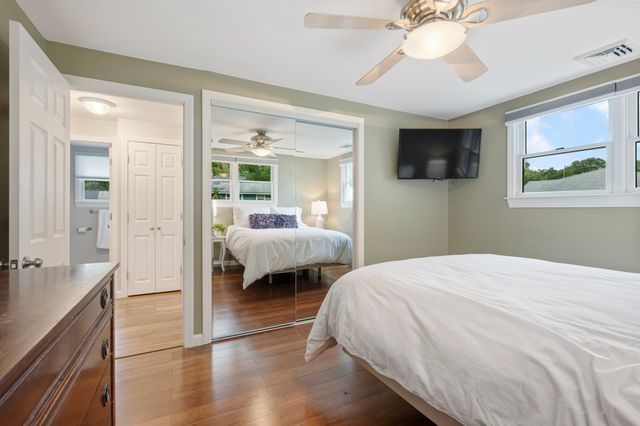 12 Kennedy Rd, Bellingham, MA 02019