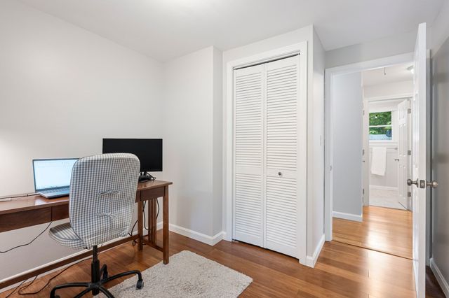 12 Kennedy Rd, Bellingham, MA 02019